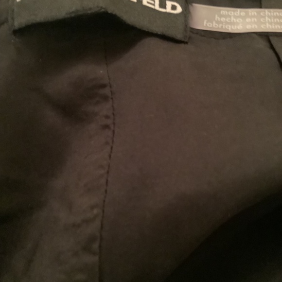 Black a-line skirt with black appliqué and tie front Karl lagerfield. Large - Picture 4 of 4